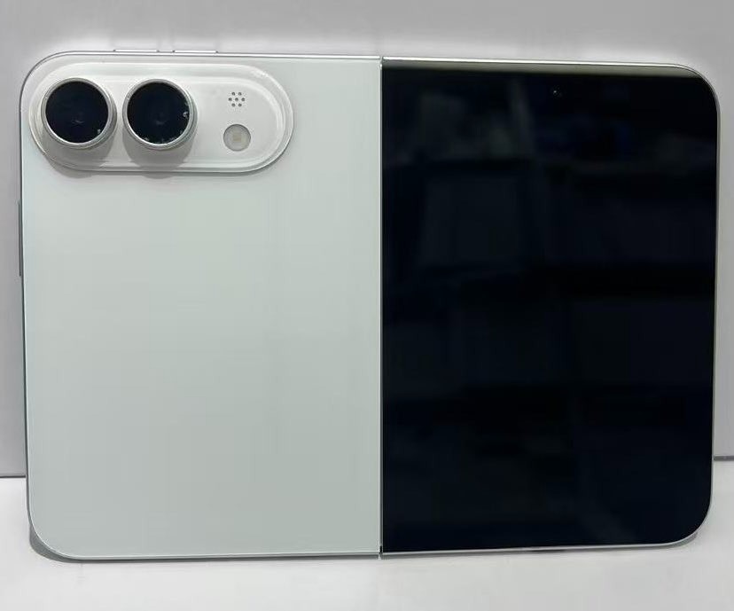 Cái nhìn rõ nét về iPhone màn hình gập