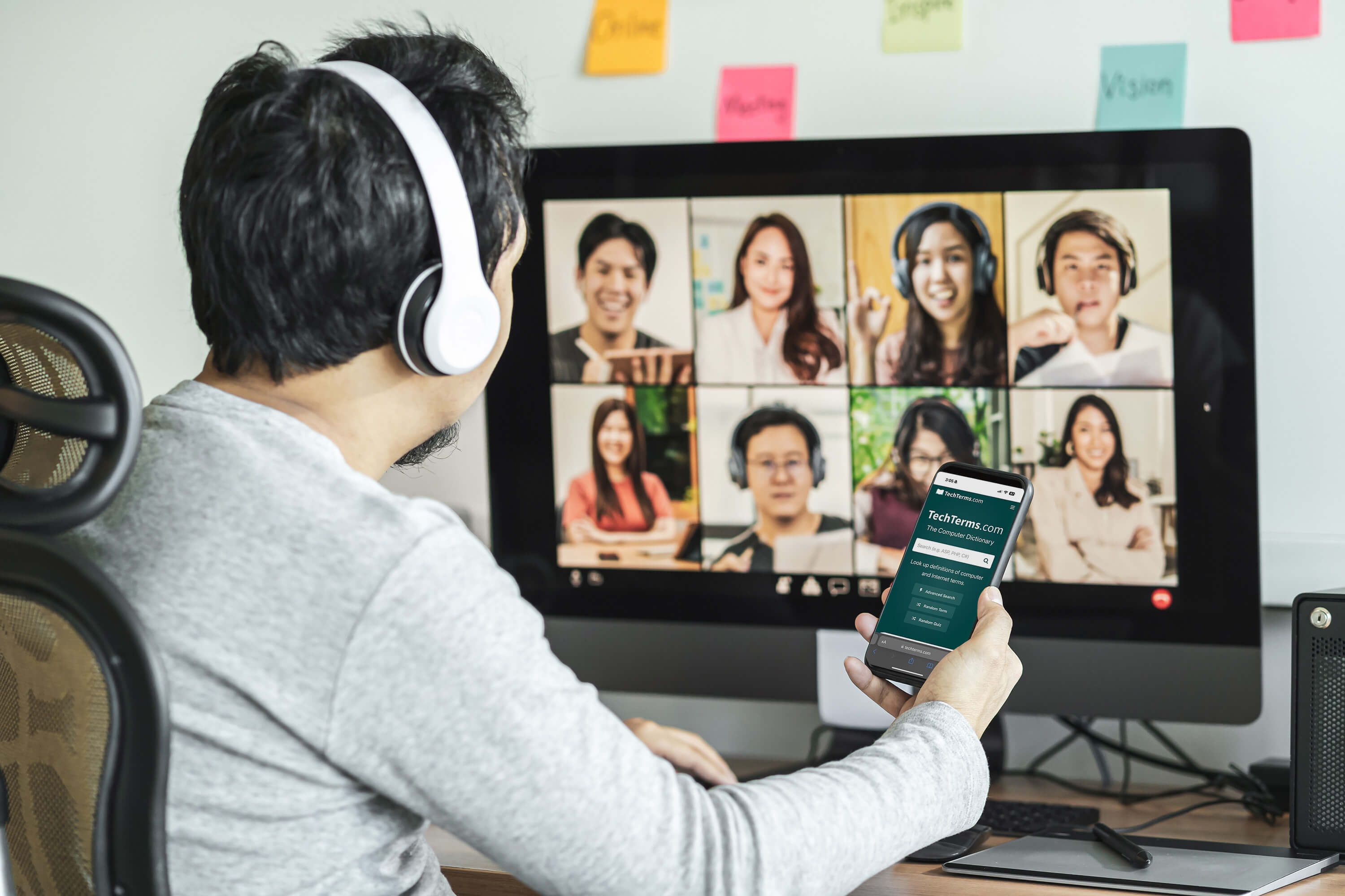 Con người đang trả giá đắt thế nào khi ngày càng phụ thuộc AI, mạng xã hội?
