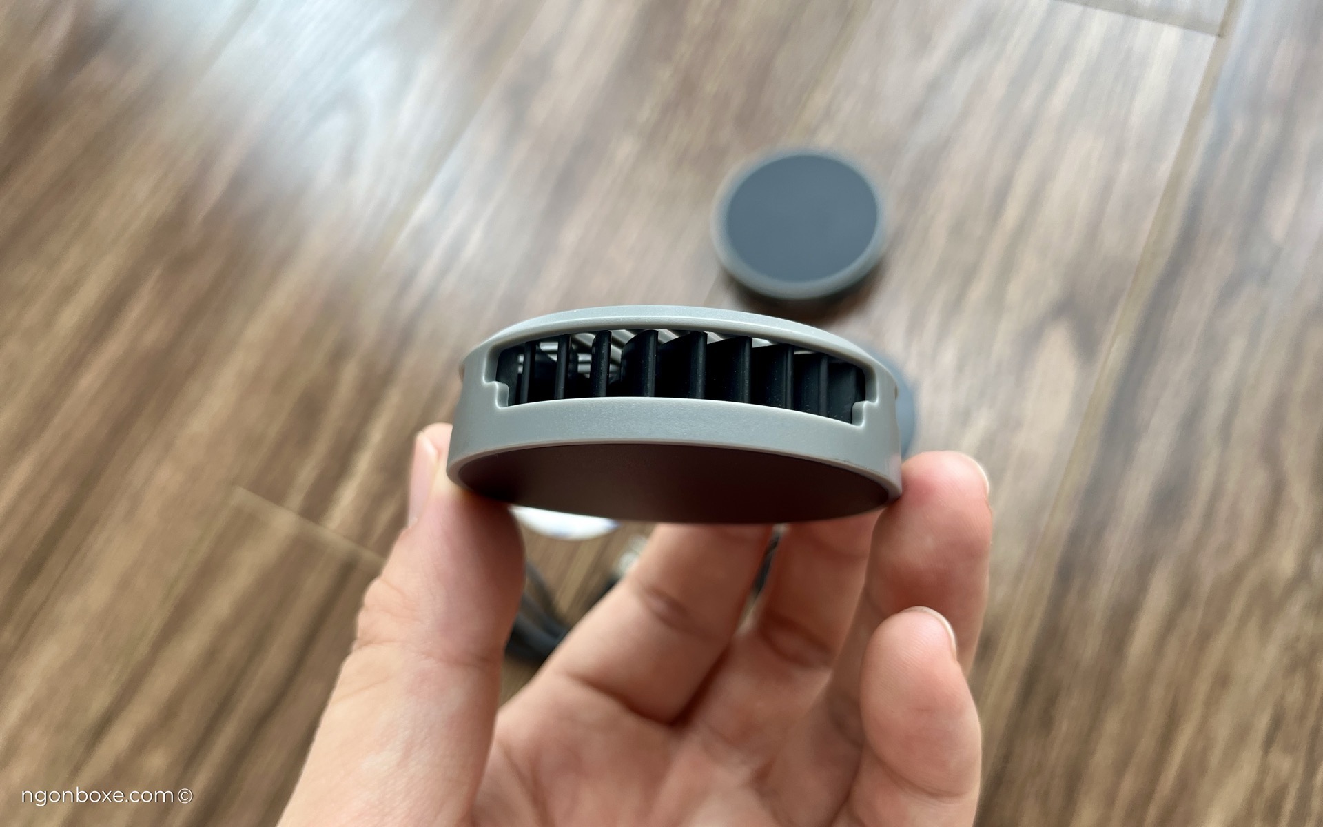tan-nhiet-dien-thoai-nam-cham-magsafe-hagibis-10.JPG