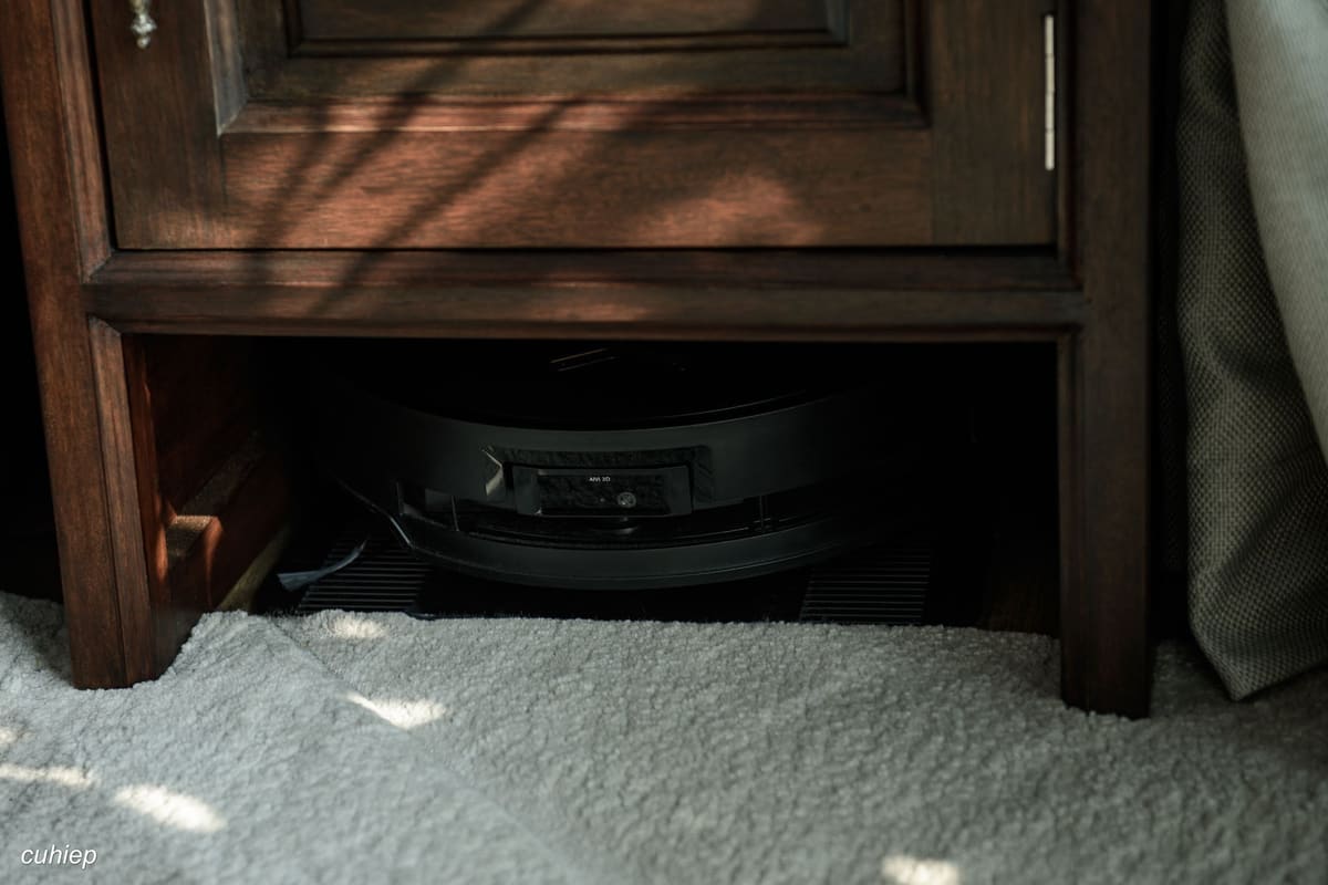 Tab-de-luy-ecovacs-deebot-x8-pro-omni-auto-water-tinhte-cuhiep-3.jpg