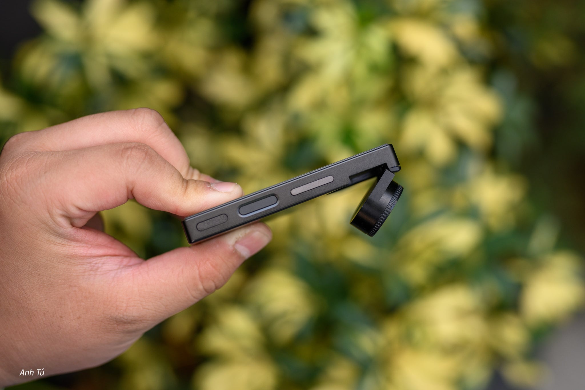 tinhte-tu-dien-thoai-ikko-mind-one-pro-24.jpg
