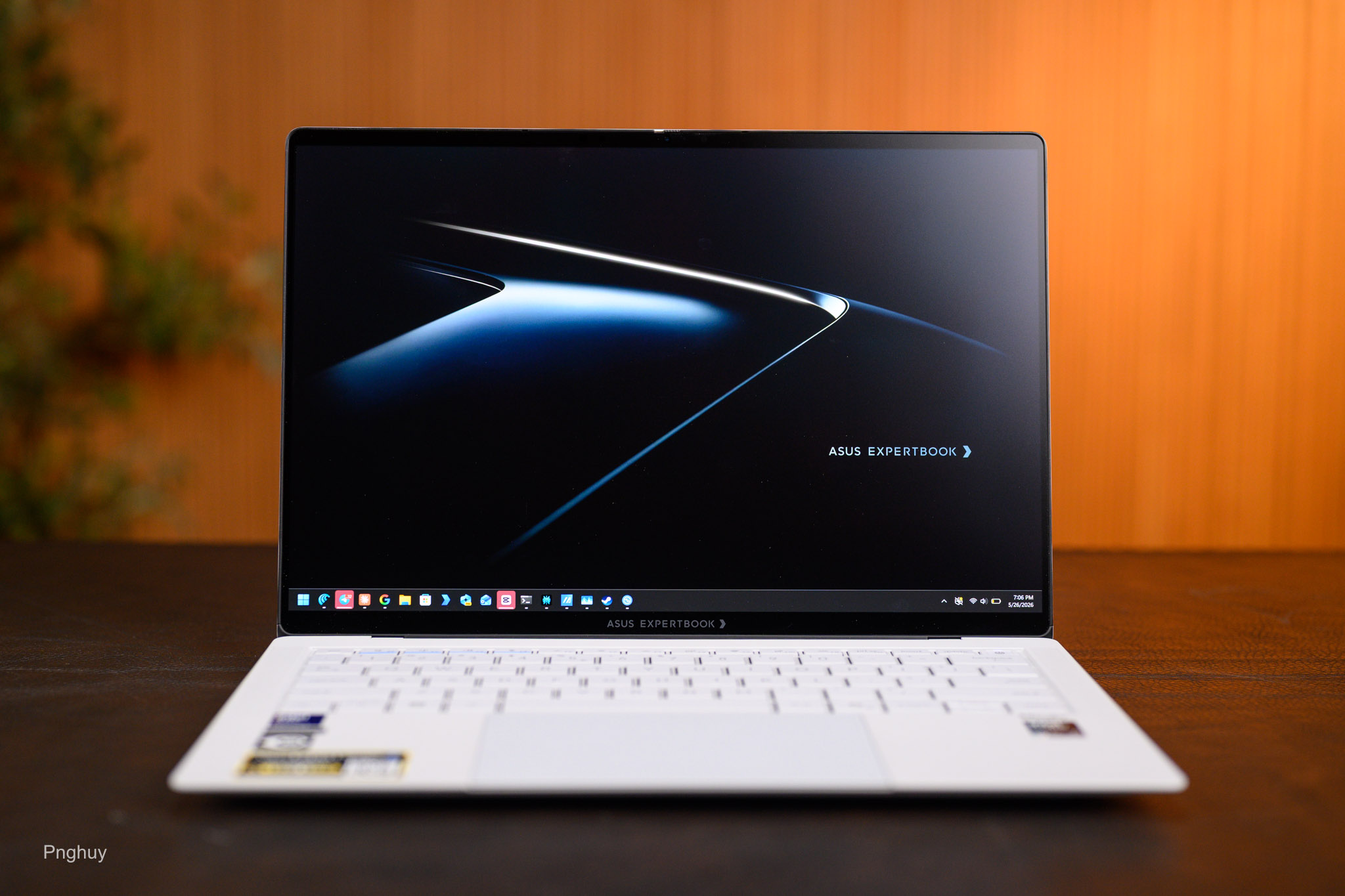 tinhte-huy-tren-tay-laptop-ASUS-ExpertBook-Ultra-20.jpg