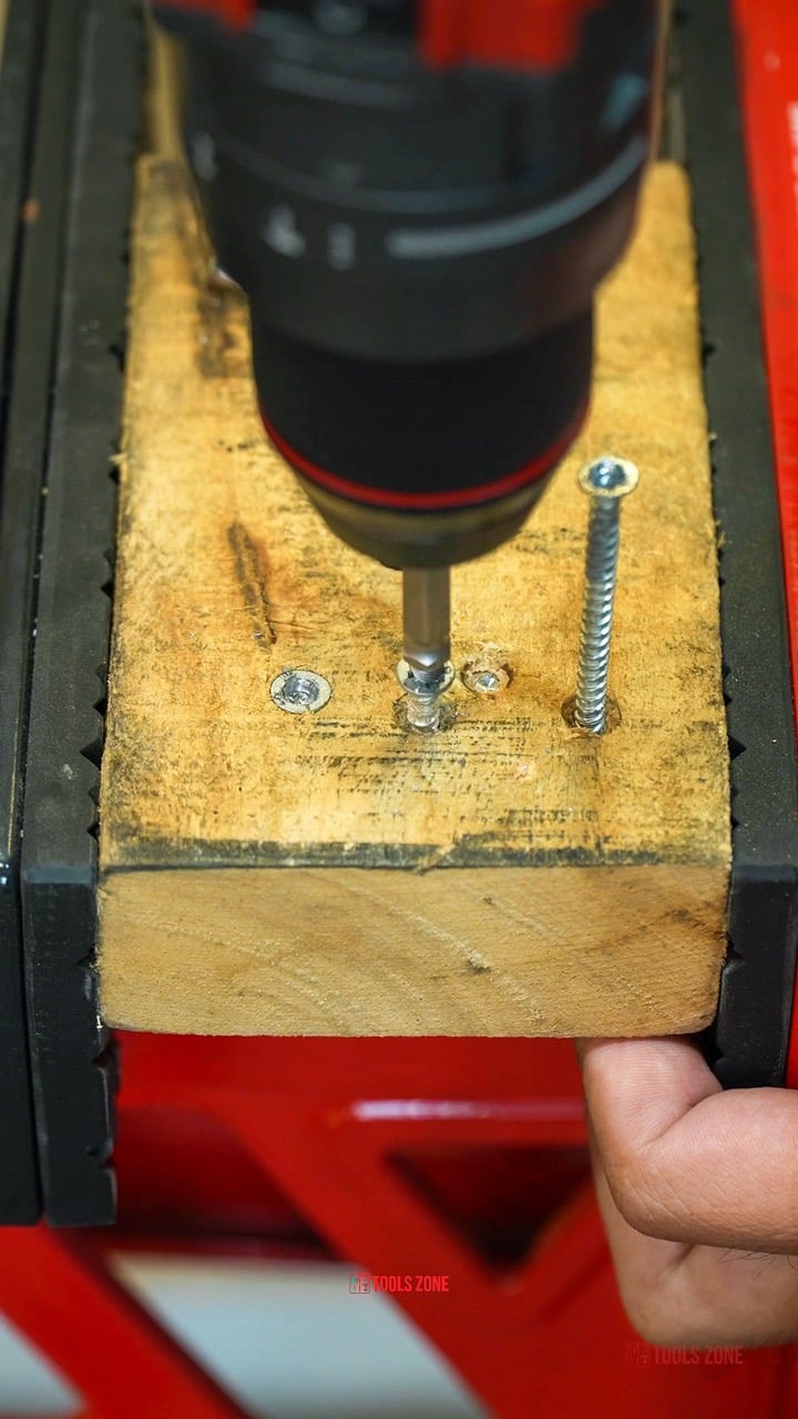 toolszone-milwaukee-mo-oc-loe-dau-00008.jpeg