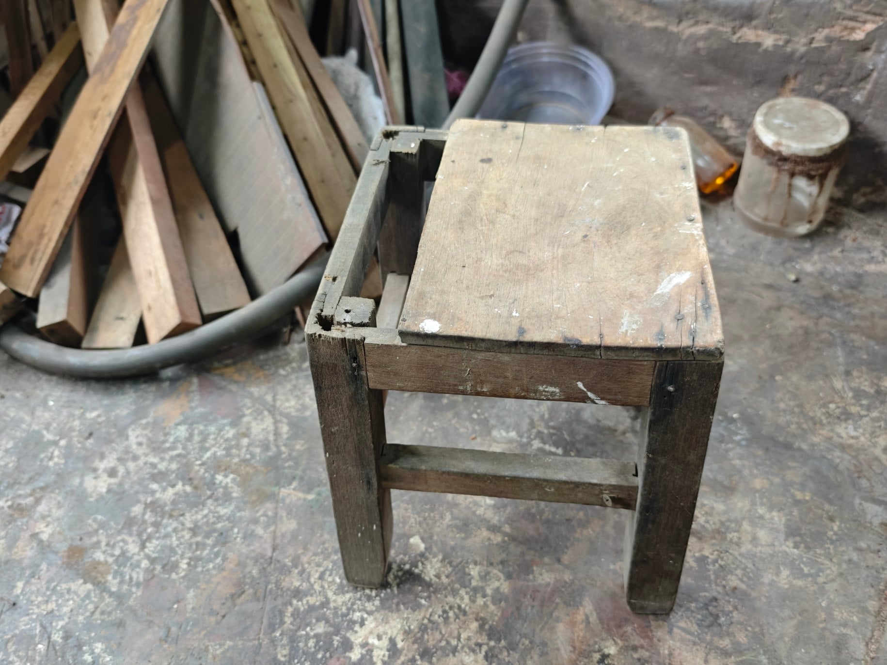 TinhteDIY: Đừng vội bỏ đồ gỗ cũ.