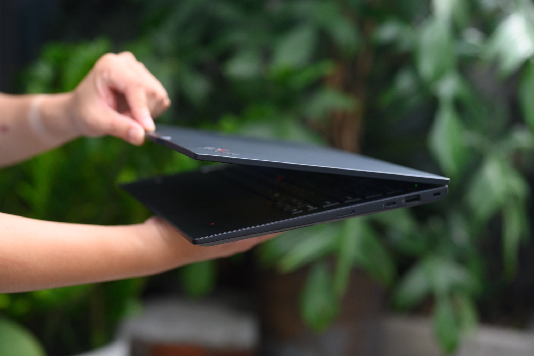 tinhte-huy-thinkpad-x1-carbon-gen-14-25.jpg