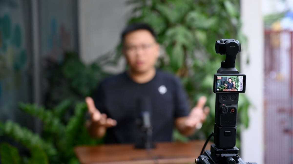 Trên tay Razer Seiren V3 Pro: USB-C, XLR, 32bit float,... không thiếu cái gì