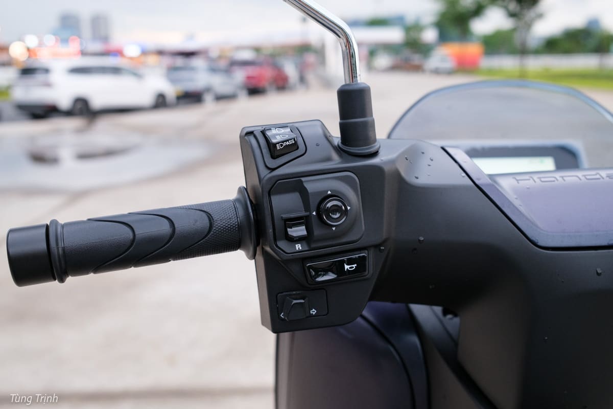 honda-uc3-mo-ban-tai-vietnam-tinhte-18.jpg