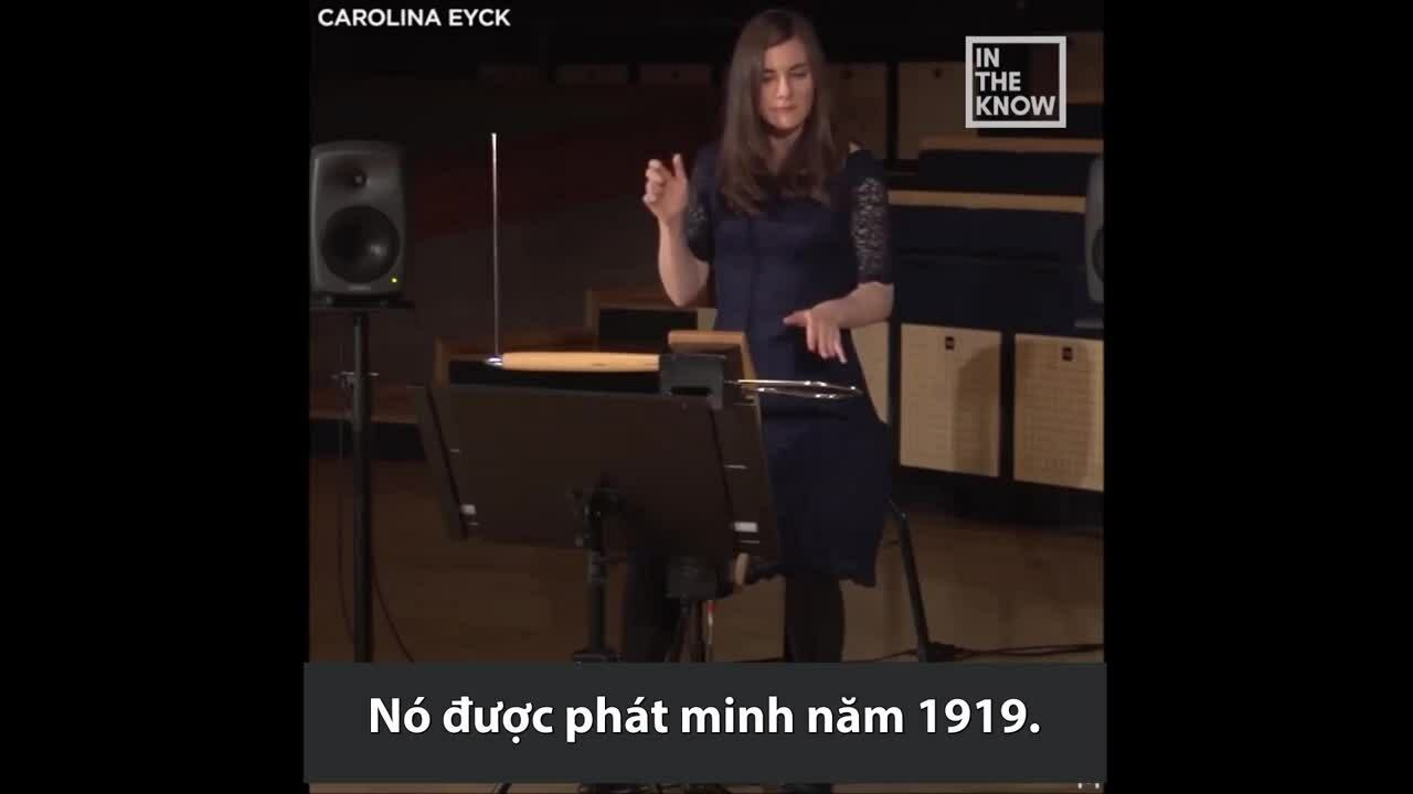 Nhạc cụ chơi không cần chạm 