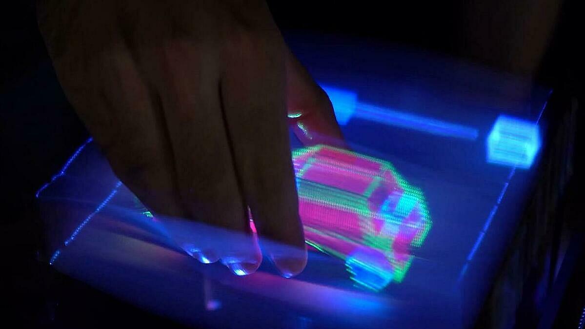 Ảnh 3D nổi đầu tiên trên thế giới có thể tương tác vật lý