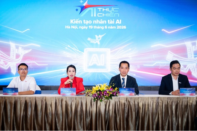 Ban tổ chức công bố những điểm mới của AI thực chiến mùa 2. Ảnh: Techcombank