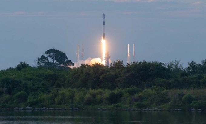 SpaceX phóng thử tàu chở hàng mới hình đĩa