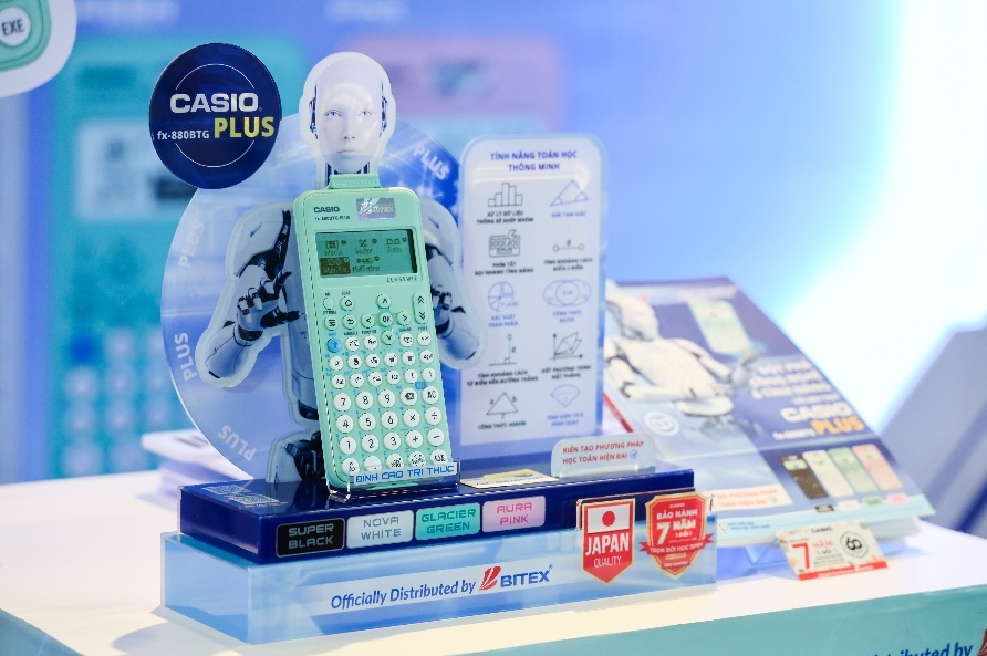 Casio fx-880BTG Plus được phép mang vào phòng thi theo tiêu chuẩn của Bộ Giáo dục và Đào tạo. Ảnh: Bitex